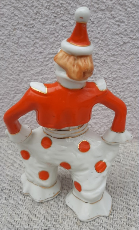 фигурка клоун